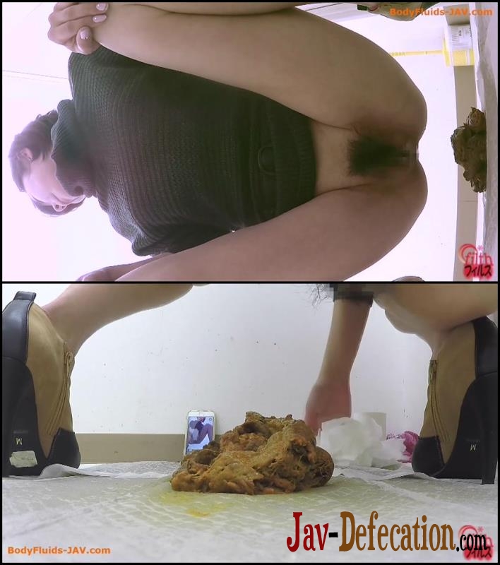 BFFF-106 Girl decided to show a poop and urine on camera (2018 | FullHD)