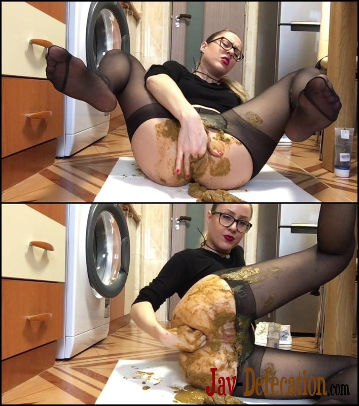 [Special #586] Poop in pantyhose accident and hard fisting dirty ass (2018 | FullHD)